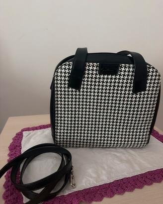 Borsa donna bianca e nera con tracolla🖤