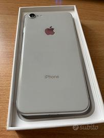 Iphone 8 64gb batteria 100%