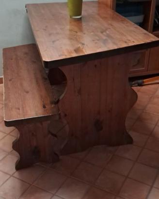 Tavolo in vero legno massello con panche – 6 posti