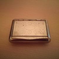 Tabacchiera e scaldavivande