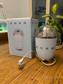 Spremiagrumi Smeg azzurro nuovo