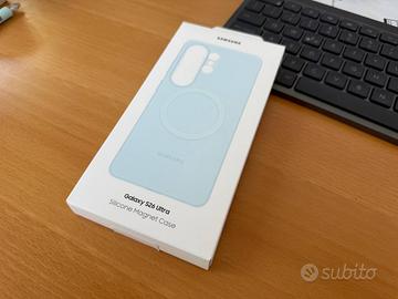 Samsung Silicon Magnet Case per Galaxy S26 Ultra