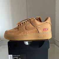Supreme x NK Air Force 1 color grano, taglia 40