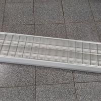 Plafoniera per due tubi al neon da 120 cm, 120cm