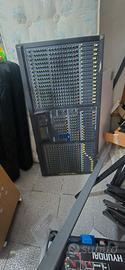 Mixer Yamaha 