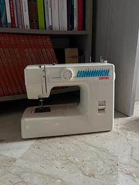 Macchina per cucire Saimac