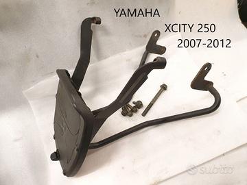 PORTAPACCHI XCITY 250 125 2007 2008 STAFFA PIASTRA