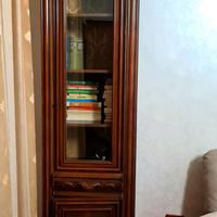 Vetrina / Colonna da salotto in stile classico 