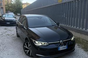 Volkswagen GOLF 8 STYLE 1.5 130cv etsi LED MATRIX