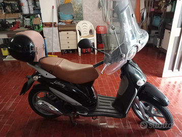 Scooter piaggio liberty