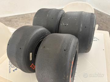Gomme kart maxxis rosse