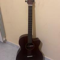 Chitarra elettroacustica ovation trattabile