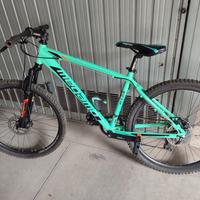 Bici MTB Megamo con cambio Shimano cerchi 26