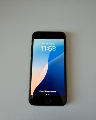iPhone SE (2022)