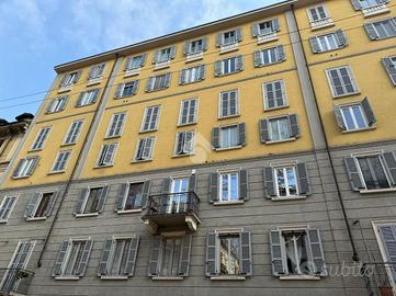2 LOCALI A MILANO
