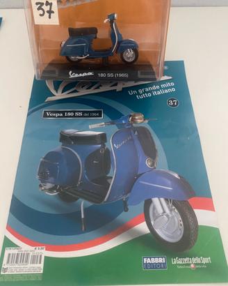 Modellino vespa 1:18. -vespa 180SS del 1964