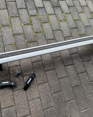 Barre portatutto Thule con attacchi e piedi