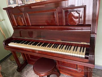 pianodorte a muro marca DAVENDER