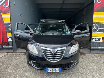 Lancia Ypsilon 0.9 TwinAir 85 CV 5 porte Metano Ec