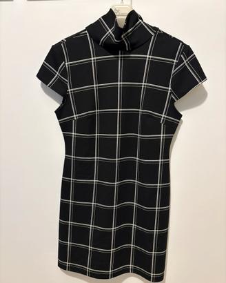 Vestitino nero con righe bianche