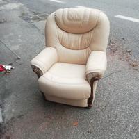 Poltrona in vera pelle