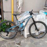 mountain bike rockrider  am100