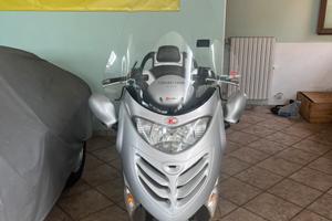 Kymco Grand Dink 250