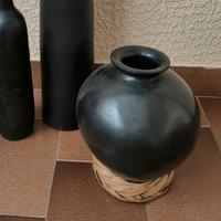 vaso in terracotta nera