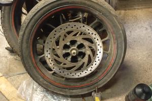 coppia ruote derby e tante altre moto 