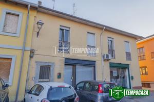 Locale Commerciale a Motta Visconti 2 locali