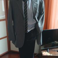 completo uomo elegante primavera 