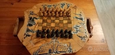 scacchiera in legno d'ulivo