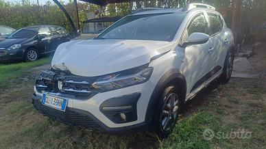 Dacia Sandero incidentata del 2023