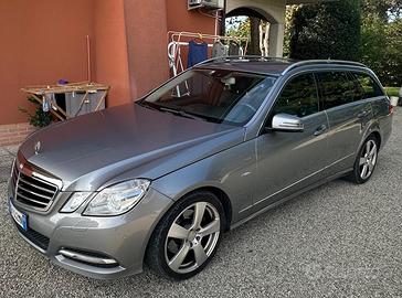 Mercedes E 250 CDI 4M Avantgarde S.W. - Unico prop