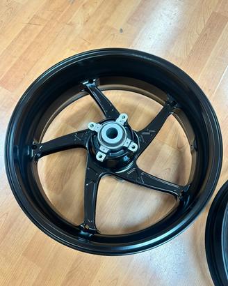 Cerchi forgiati Ducati Panigale V4 2025/2026 nuov