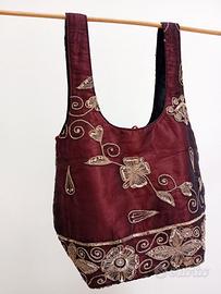 Borsa raso e organza con ricami dorati