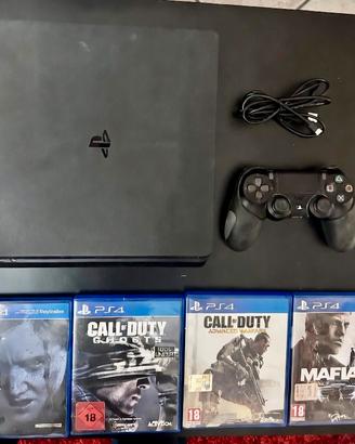 PS4 Slim 500GB + 4 Giochi