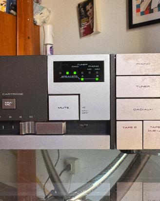 Amplificatore akai mod in foto funzionante