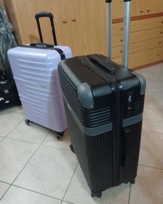 Trolley nuovi (usati, per emergenza, solo 1 volta)