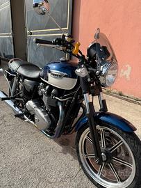 Triumph bonneville T100 Se