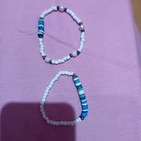 Bracciali elastici con pietre colorate