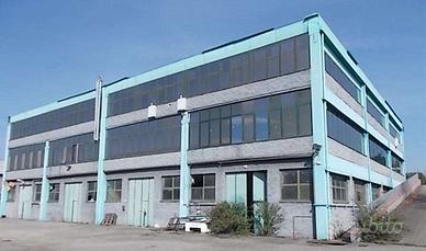 Capannone a Treviolo