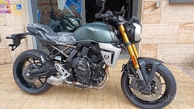 Suzuki GSX-8T 8 T
