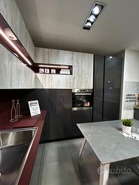 Cucina Angolare 365+280cm di Mobilturi