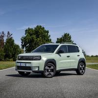 FIAT Grande Panda 1.2 100 CV S&S Business