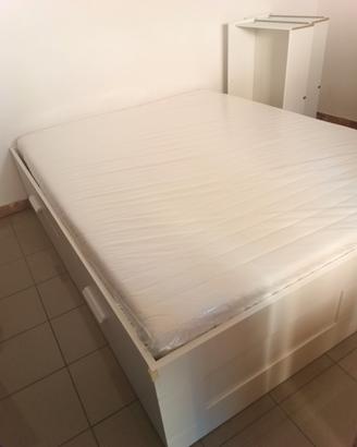 Letto matrimoniale  IKEA BRIMNES