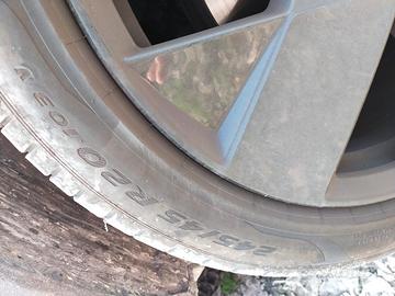 4 gomme Pirelli 245/45 R20 solo 5000 km, come nuov