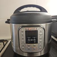 Instant pot duo 5,7 litri,
pentola a pressione ele