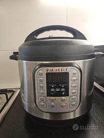 Instant pot duo 5,7 litri,
pentola a pressione ele