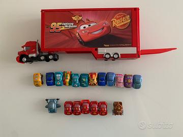 CARS camion + 19 macchinine con sotto la sfera